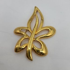 Vintage Gold Tone Leaf Brooch Pin